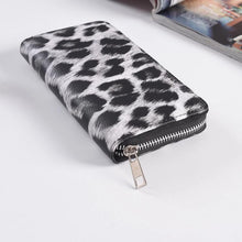 Load image into Gallery viewer, Women Classic Leopard Animal Print Long Wallets