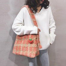 Load image into Gallery viewer, Woman winter fashion large- capacity Bag