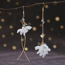 Load image into Gallery viewer, Asymmetric Flower Drop Earrings