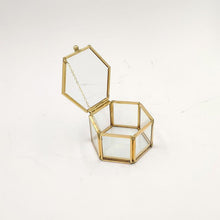 Load image into Gallery viewer, Hexagon Transparent Glass Jewelry Box