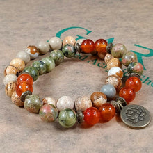 Load image into Gallery viewer, Agate Lotus Pendant Beaded Bracelet