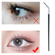 Load image into Gallery viewer, Angled Fan-shaped Eyelash Brush