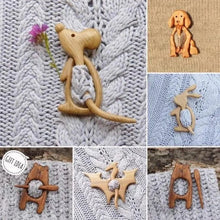 Load image into Gallery viewer, 💟Brooch pin with wooden animal pattern🔥