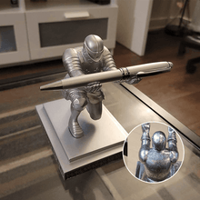 Load image into Gallery viewer, Knight Pen Holder