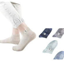 Load image into Gallery viewer, Breathable Antibacterial Deodorant Socks for Men