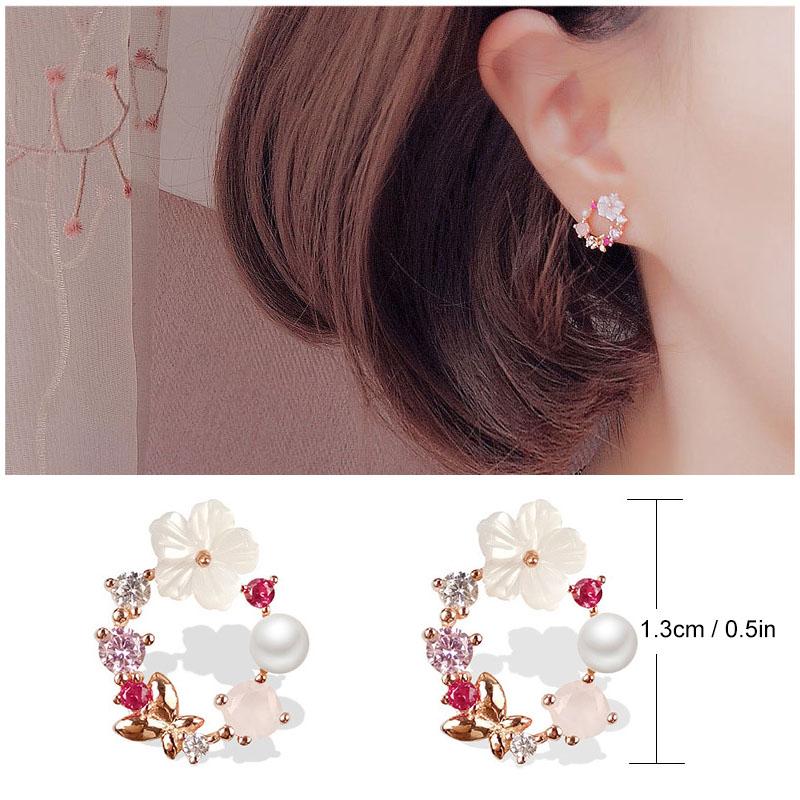 Flower pearl earrings