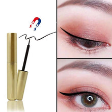 Load image into Gallery viewer, Magnetic Eyeliner and Lashes Kit