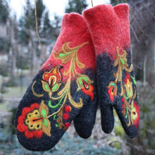 Load image into Gallery viewer, Christmas Flower Embroidery Mittens