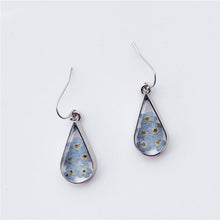 Load image into Gallery viewer, Drop Shape Resin Earrings