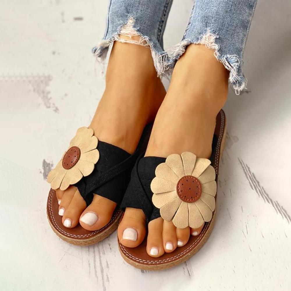 Toe Post Flower Design Flat Sandals