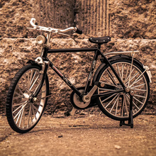 Load image into Gallery viewer, Assembled Bicycle Model