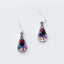 Load image into Gallery viewer, Drop Shape Resin Earrings