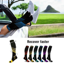 Load image into Gallery viewer, Extreme Fit Knee-High Compression Socks