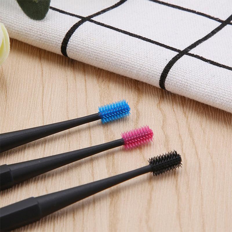 Micro-Bristle Reusable Ear Cleaner