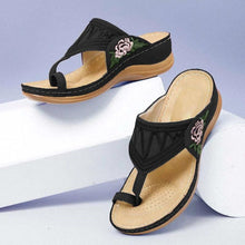 Load image into Gallery viewer, Embroidered Wedge Sandals