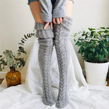 Load image into Gallery viewer, Hand-knitted Winter Stockings