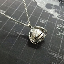 Load image into Gallery viewer, Expanding Photo Locket- BUY 1 &amp; GET 1 FREE!