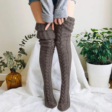 Load image into Gallery viewer, Hand-knitted Winter Stockings